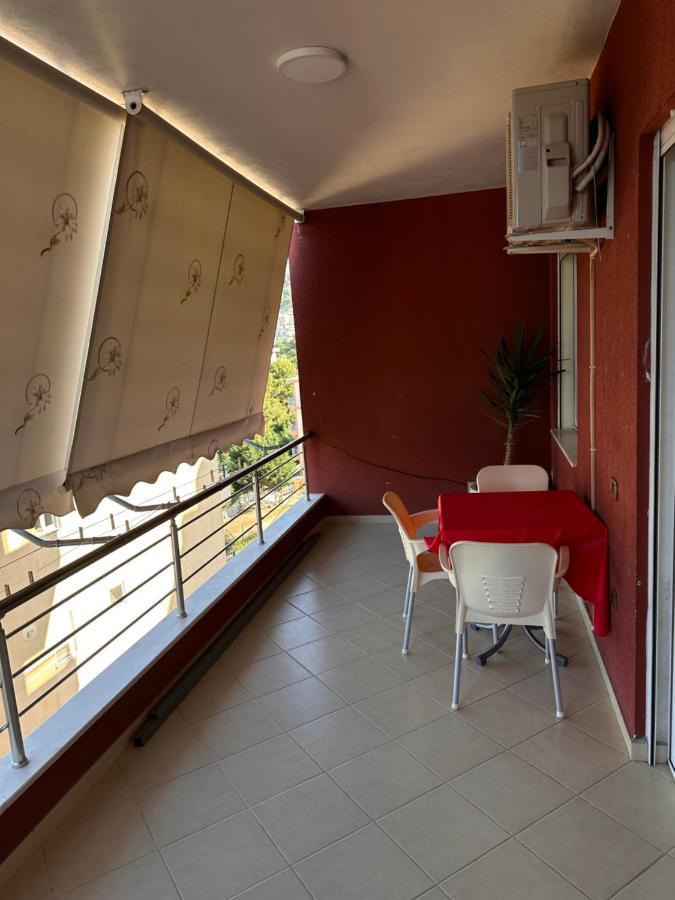 Family Apartments Sarandë 外观 照片