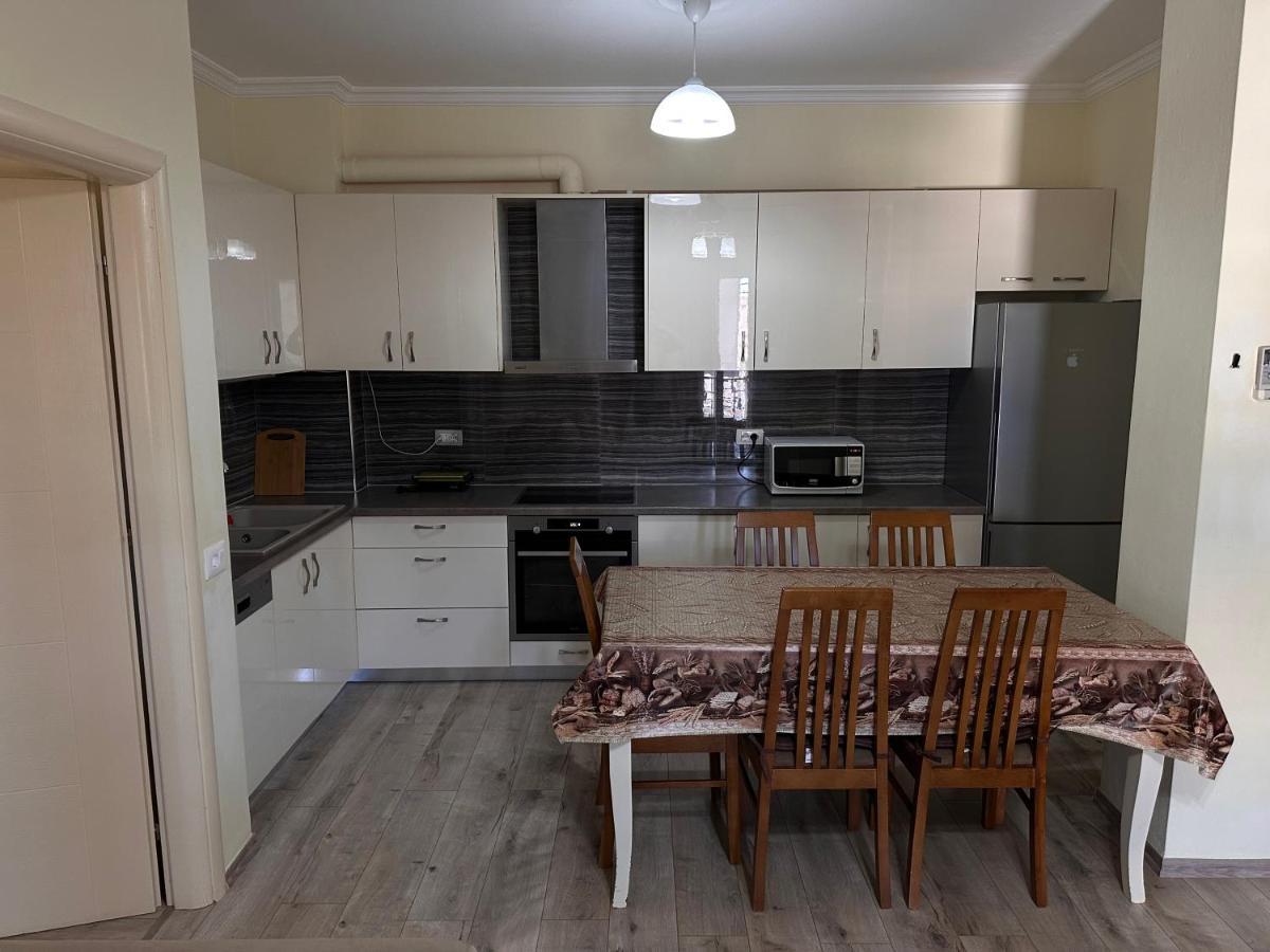 Family Apartments Sarandë 外观 照片